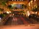 039ShoppingAtHollywood.jpg